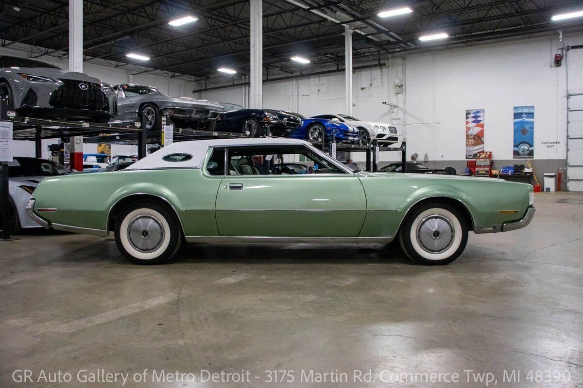 Lincoln-Continental-1972-Green-Green-150147-6