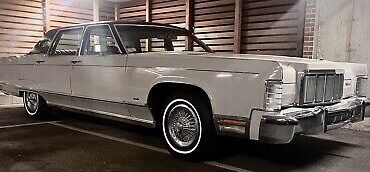 Lincoln-Continental-1976-Grey-93342-11