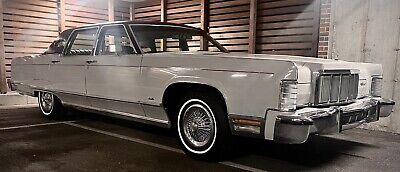 Lincoln-Continental-1976-Grey-93342-11