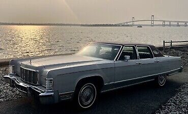 Lincoln-Continental-1976-Grey-93342-2