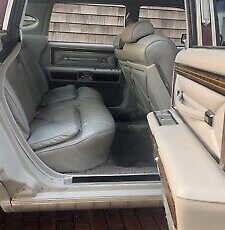 Lincoln-Continental-1976-Grey-93342-27