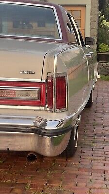 Lincoln-Continental-1976-Grey-93342-3