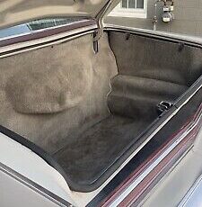 Lincoln-Continental-1976-Grey-93342-30