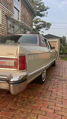 Lincoln-Continental-1976-Grey-93342-7