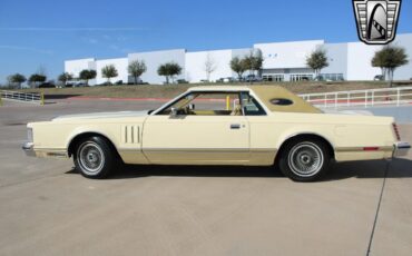 Lincoln-Continental-1977-Yellow-Yellow-72174-6