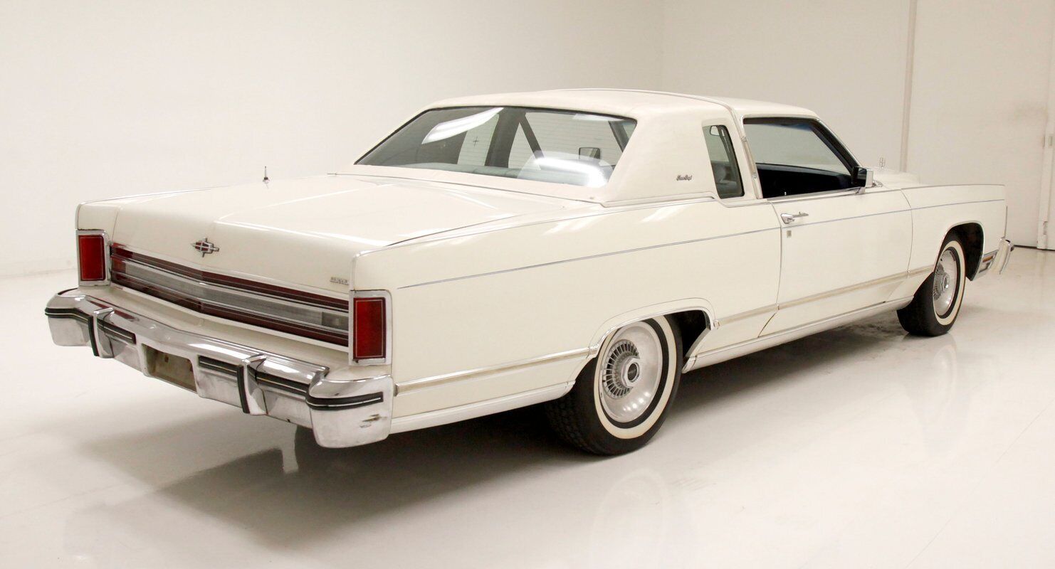 Lincoln-Continental-1978-White-Blue-82748-5