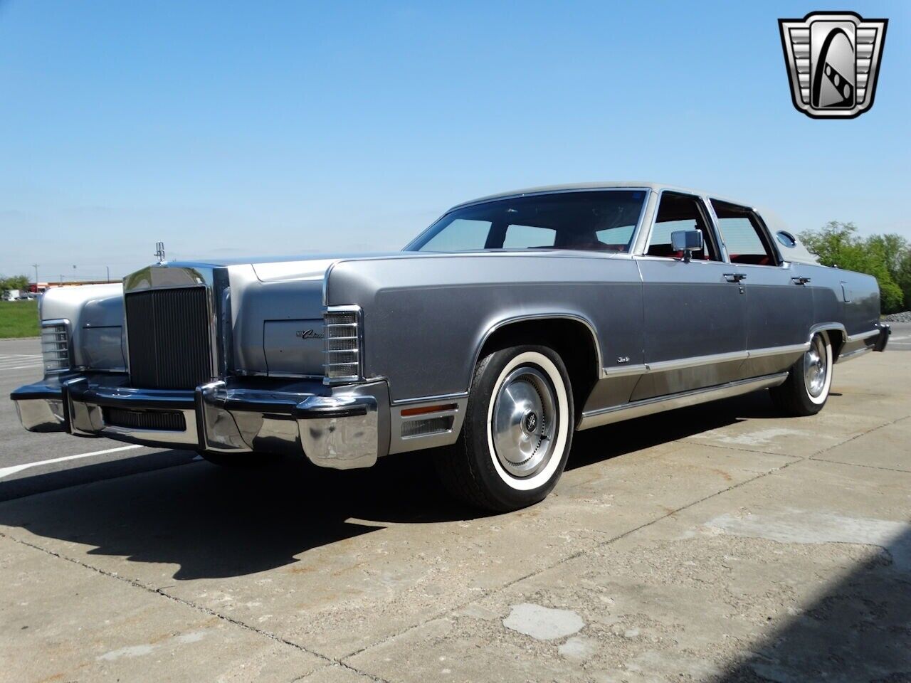 Lincoln-Continental-1979-Gray-Red-100669-3