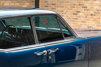 Lincoln-Continental-Berline-1965-Blue-Blue-65056-11