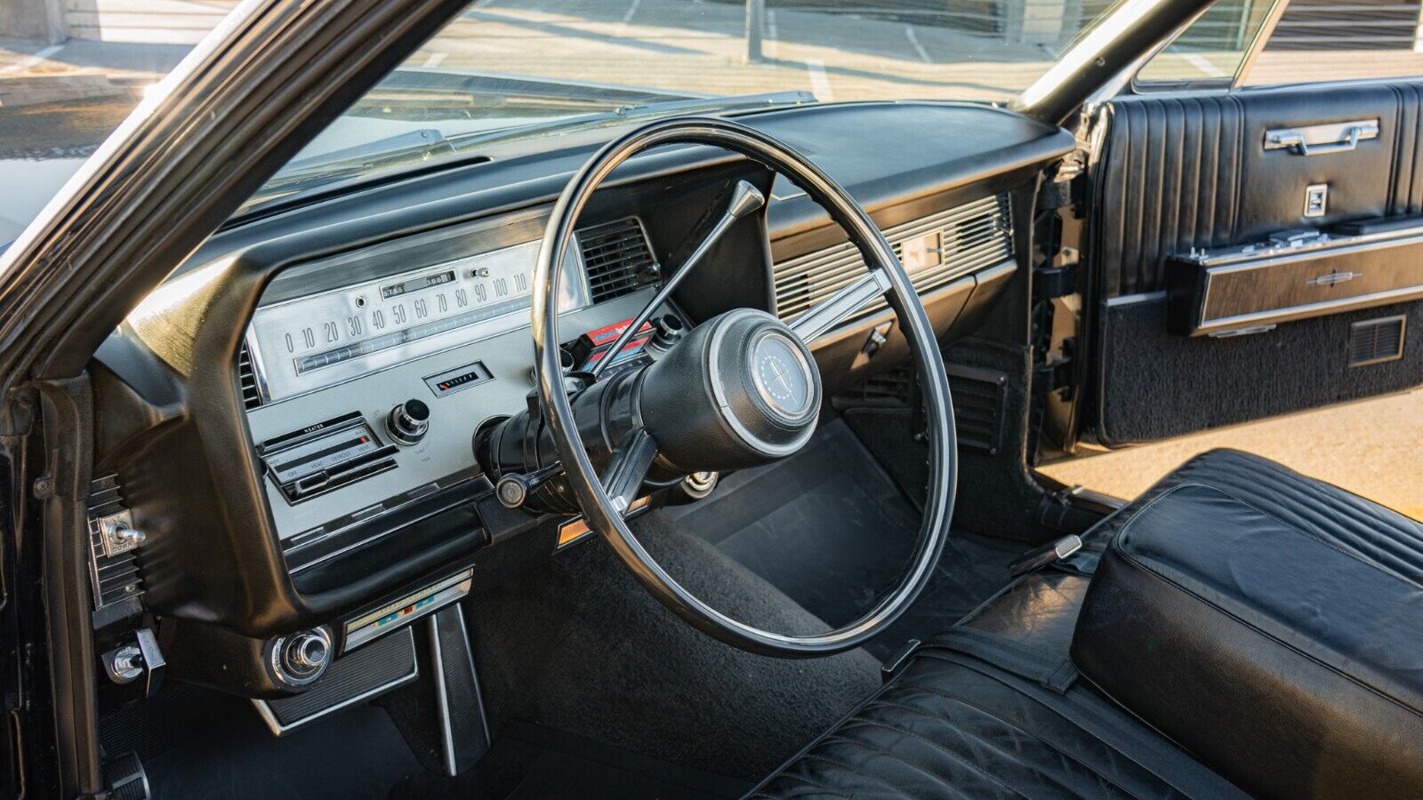 Lincoln-Continental-Cabriolet-1967-Black-Black-105871-19