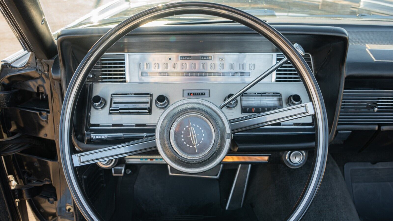 Lincoln-Continental-Cabriolet-1967-Black-Black-105871-21