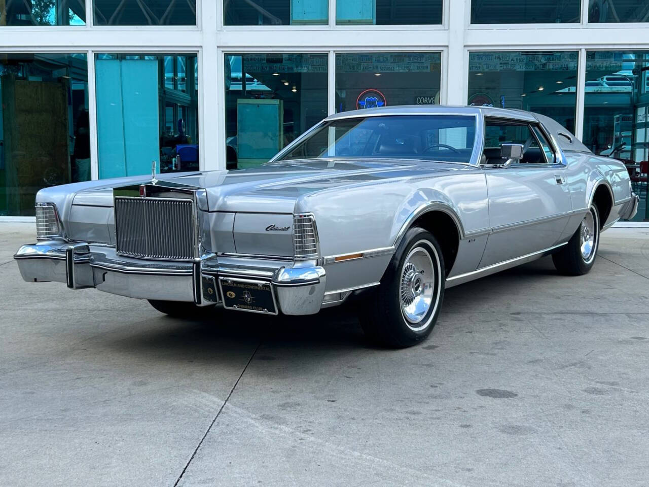 Lincoln Continental  year1}