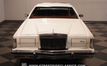 Lincoln-Continental-Coupe-1977-White-Red-122032-21