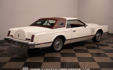 Lincoln-Continental-Coupe-1977-White-Red-122032-29