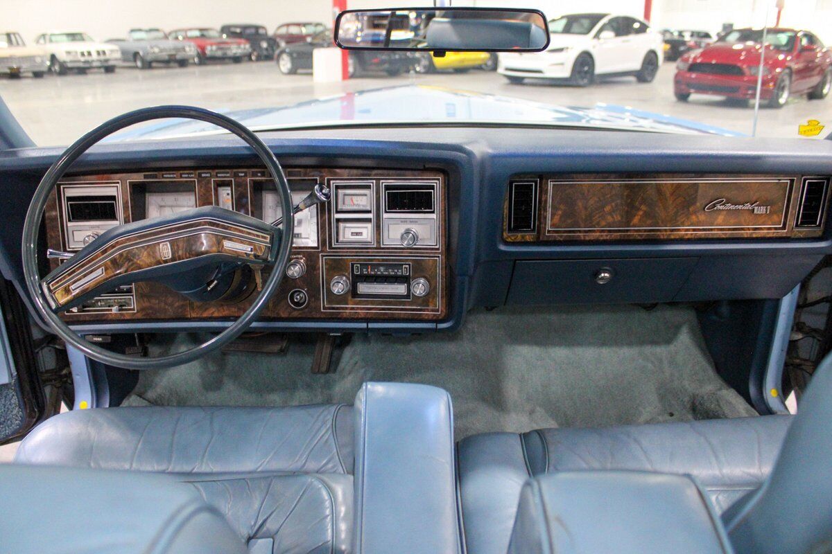 Lincoln-Continental-Coupe-1978-Blue-Blue-26268-11