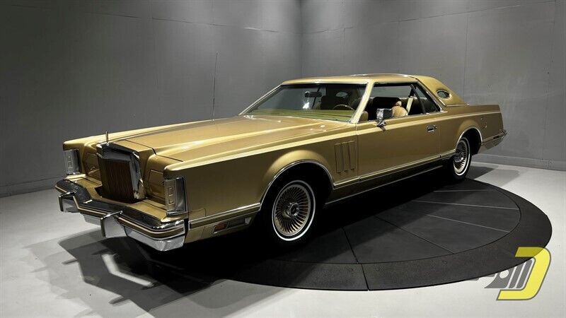 Lincoln-Continental-Coupe-1978-Gold-Gold-128825-26