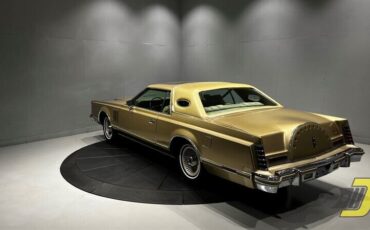 Lincoln-Continental-Coupe-1978-Gold-Gold-128825-4