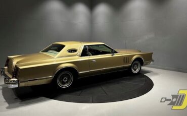 Lincoln-Continental-Coupe-1978-Gold-Gold-128825-8