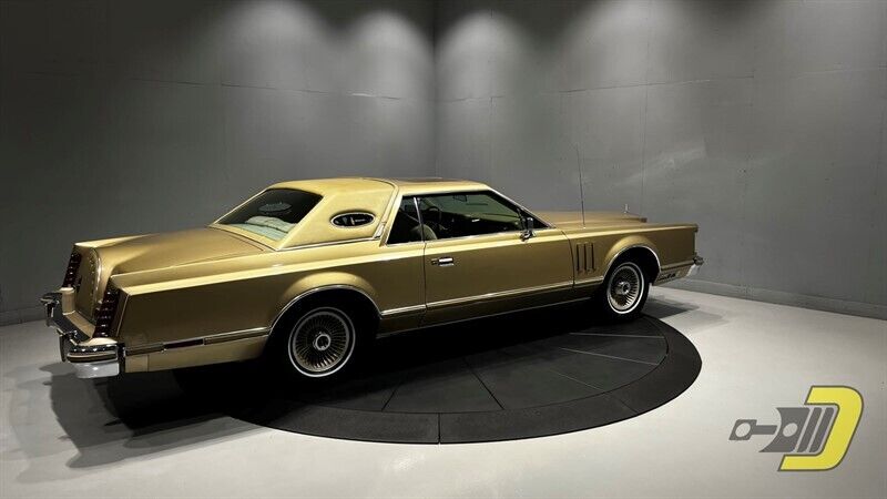 Lincoln-Continental-Coupe-1978-Gold-Gold-128825-8