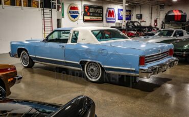 Lincoln-Continental-Coupe-1979-Blue-Blue-27274-10