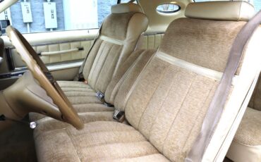 Lincoln-Continental-Coupe-1979-Gold-Gold-92077-16