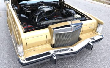 Lincoln-Continental-Coupe-1979-Gold-Gold-92077-23