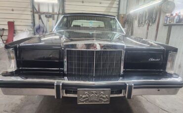 Lincoln-Continental-Coupe-1981-Black-Red-16093-17