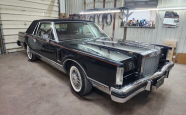 Lincoln-Continental-Coupe-1981-Black-Red-16093-3