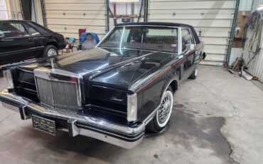 Lincoln-Continental-Coupe-1981-Black-Red-16093-4