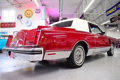 Lincoln-Continental-Coupe-1983-Burgundy-Burgundy-32308-12