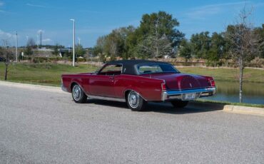 Lincoln-Continental-Mark-III-1970-Burgundy-Maroon-24748-3