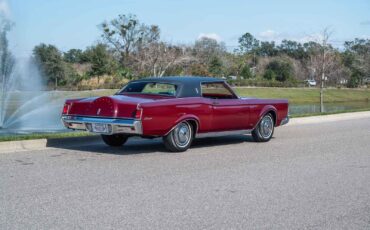 Lincoln-Continental-Mark-III-1970-Burgundy-Maroon-24748-5