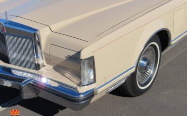 Lincoln-Continental-mark-v-1978-10562-11