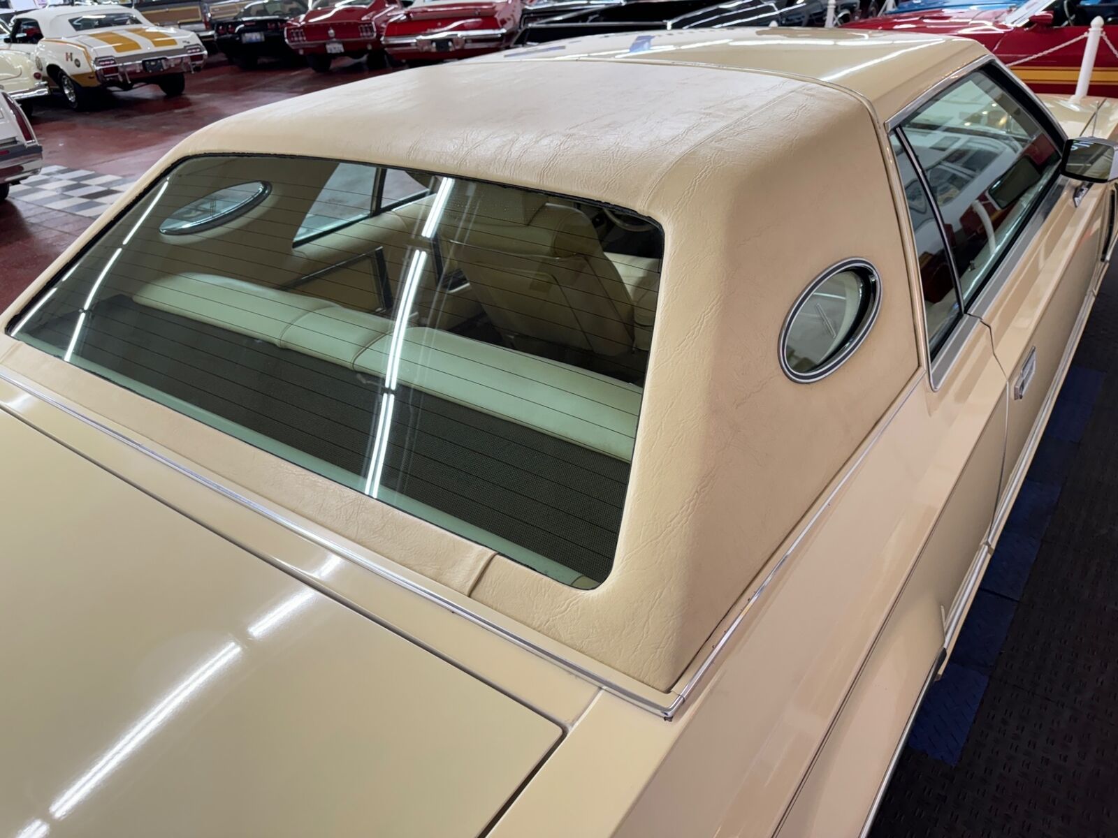 Lincoln-Mark-Series-1979-Cream-Tan-58530-15