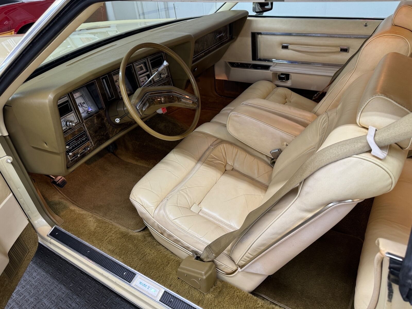 Lincoln-Mark-Series-1979-Cream-Tan-58530-16