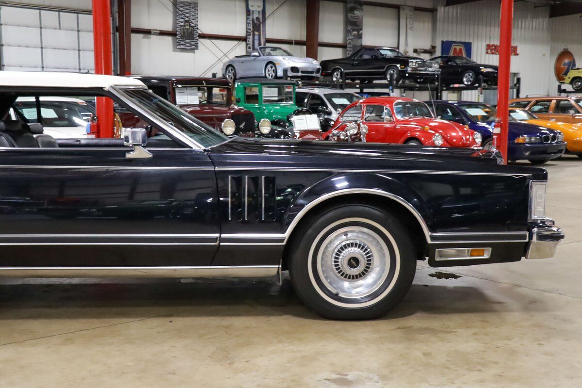 Lincoln-Mark-Series-Coupe-1978-Black-Black-40288-10