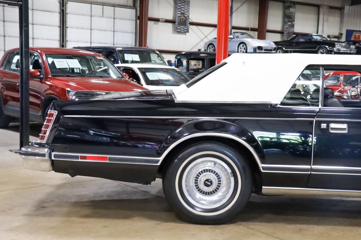 Lincoln-Mark-Series-Coupe-1978-Black-Black-40288-8