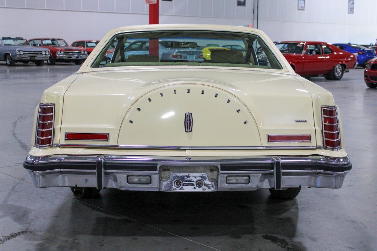 Lincoln-Mark-Series-Coupe-1979-Cream-Tan-22418-3