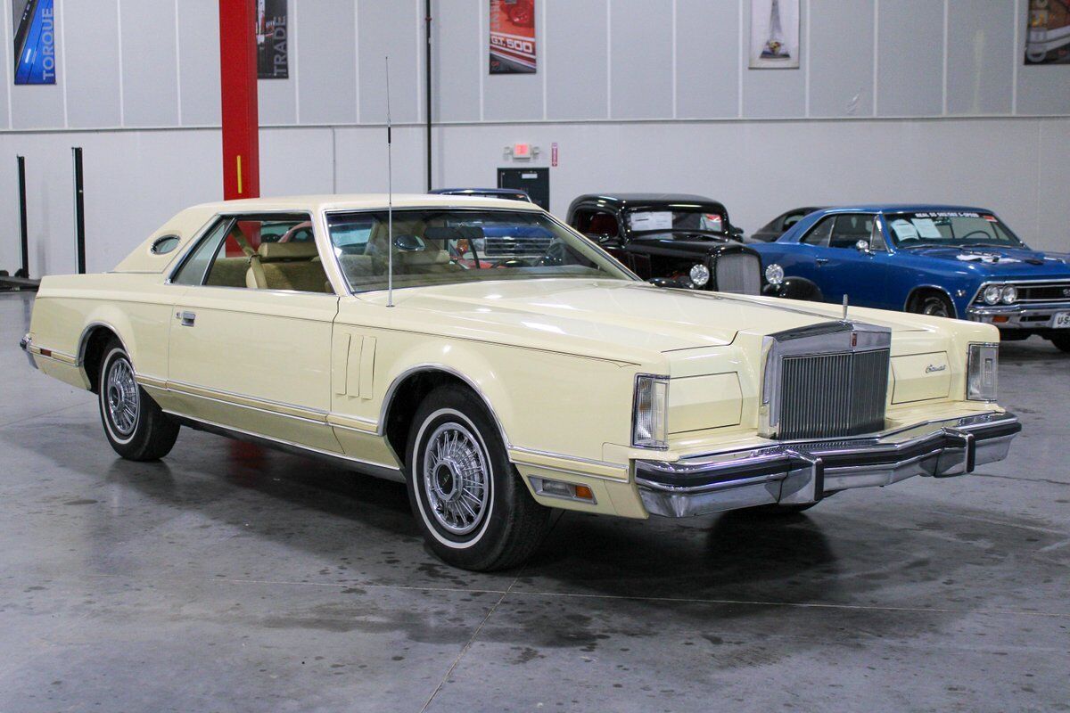 Lincoln-Mark-Series-Coupe-1979-Cream-Tan-22418-6