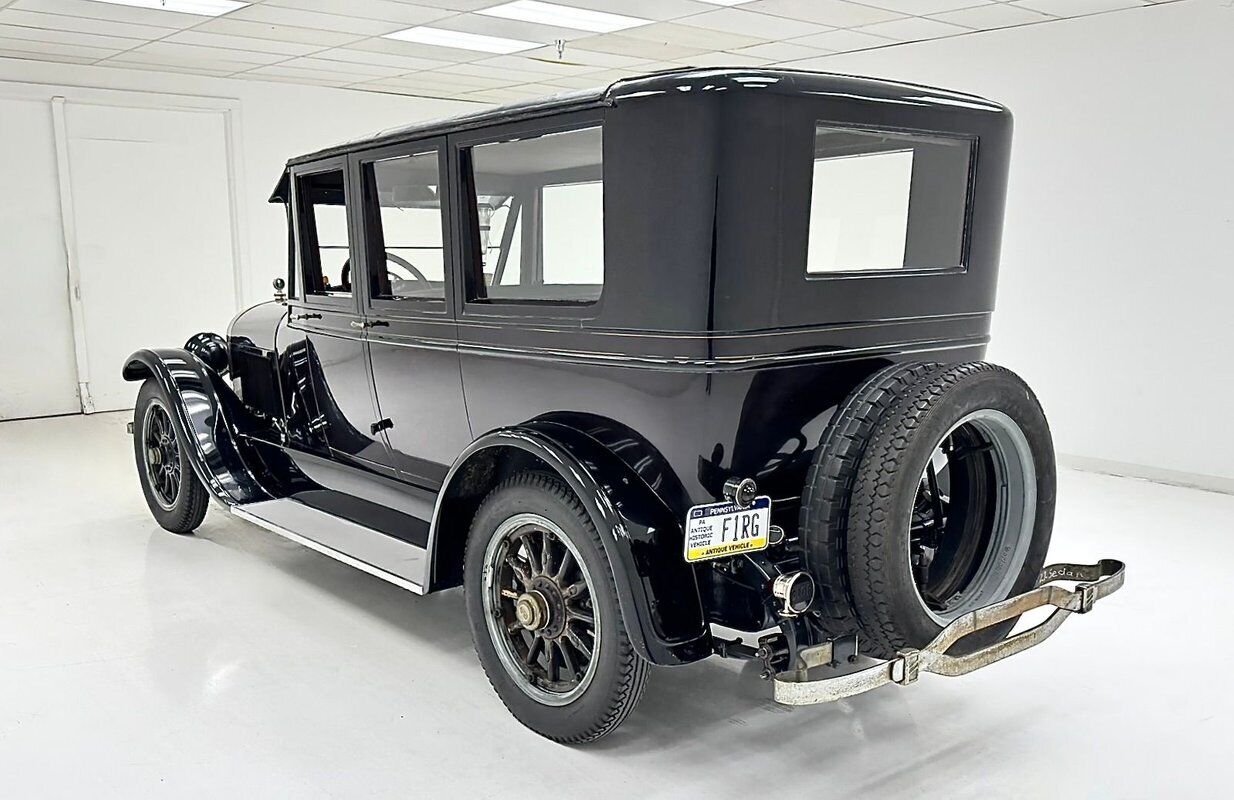 Lincoln-Model-117-Berline-1922-Maroon-Tan-16092-2