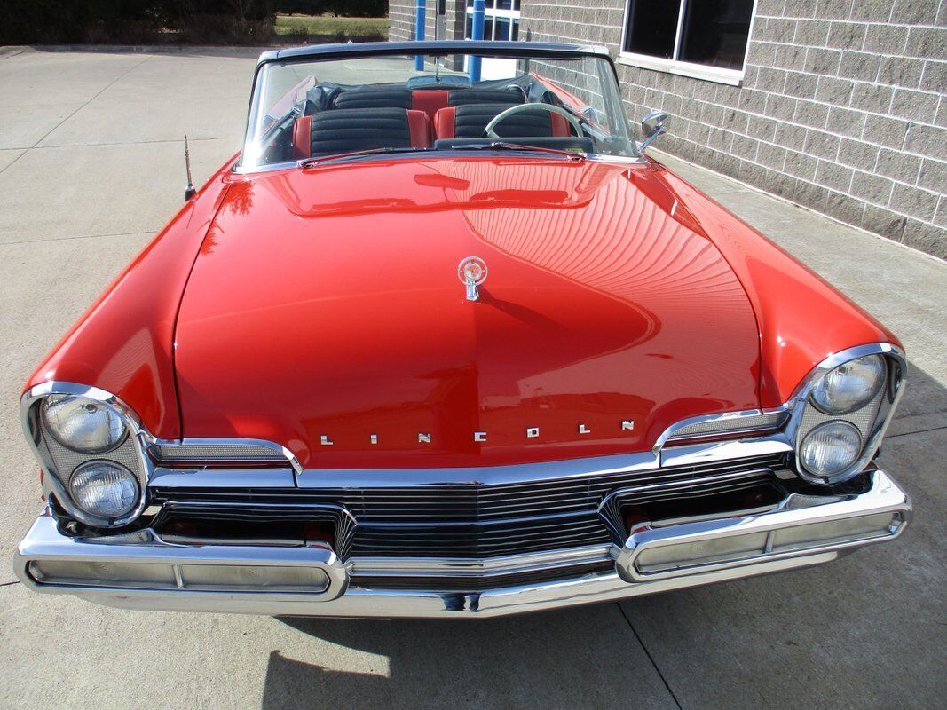 Lincoln-Premiere-Convertible-1957-Red-Black-149270-6