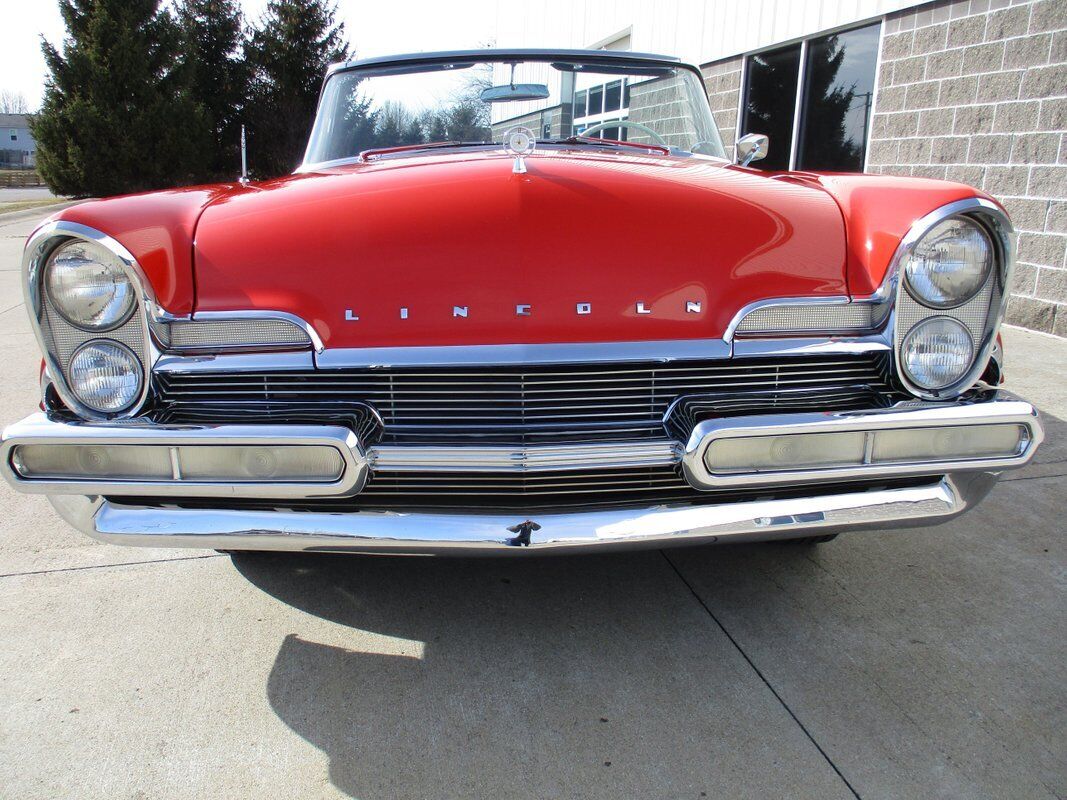 Lincoln-Premiere-Convertible-1957-Red-Black-149270-7