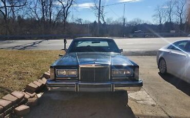 Lincoln-Town-Car-Berline-1987-Black-Gray-160934-1