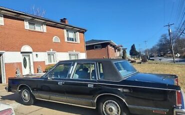 Lincoln Town Car Berline 1987