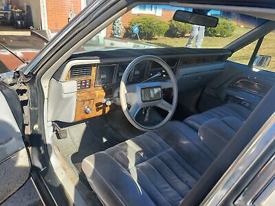 Lincoln-Town-Car-Berline-1987-Black-Gray-160934-4