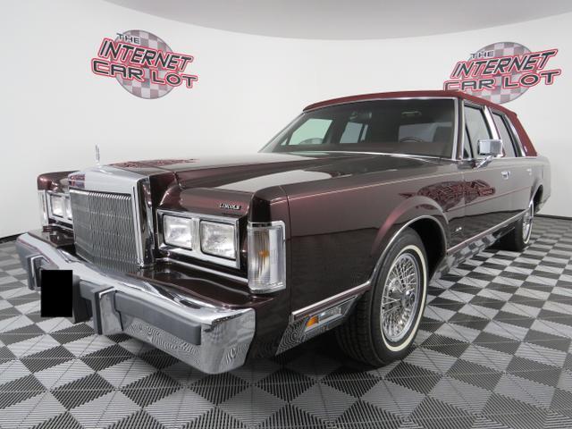 Lincoln-Town-Car-Berline-1988-Maroon-Red-11370-2