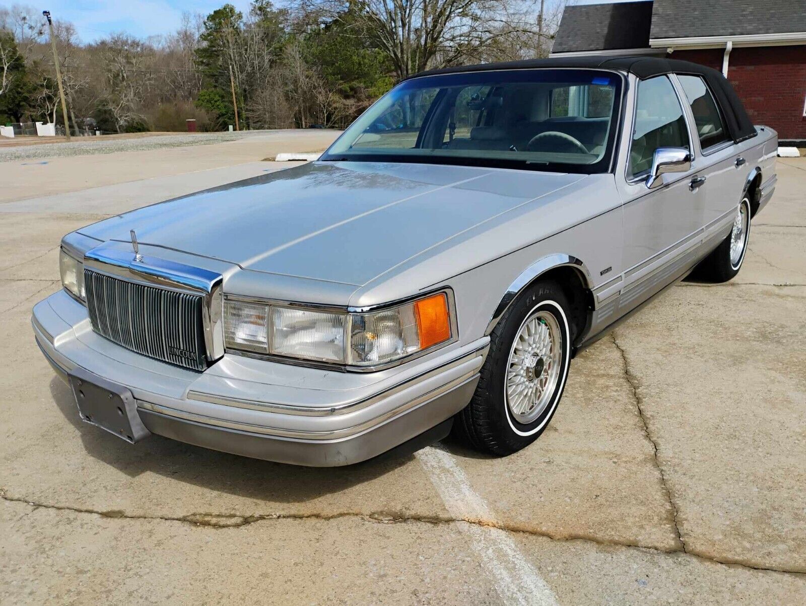 Lincoln-Town-Car-Berline-1991-Silver-Gray-133576-1