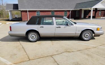 Lincoln-Town-Car-Berline-1991-Silver-Gray-133576-11