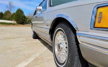 Lincoln-Town-Car-Berline-1991-Silver-Gray-133576-14