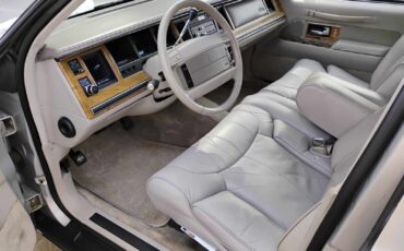 Lincoln-Town-Car-Berline-1991-Silver-Gray-133576-15