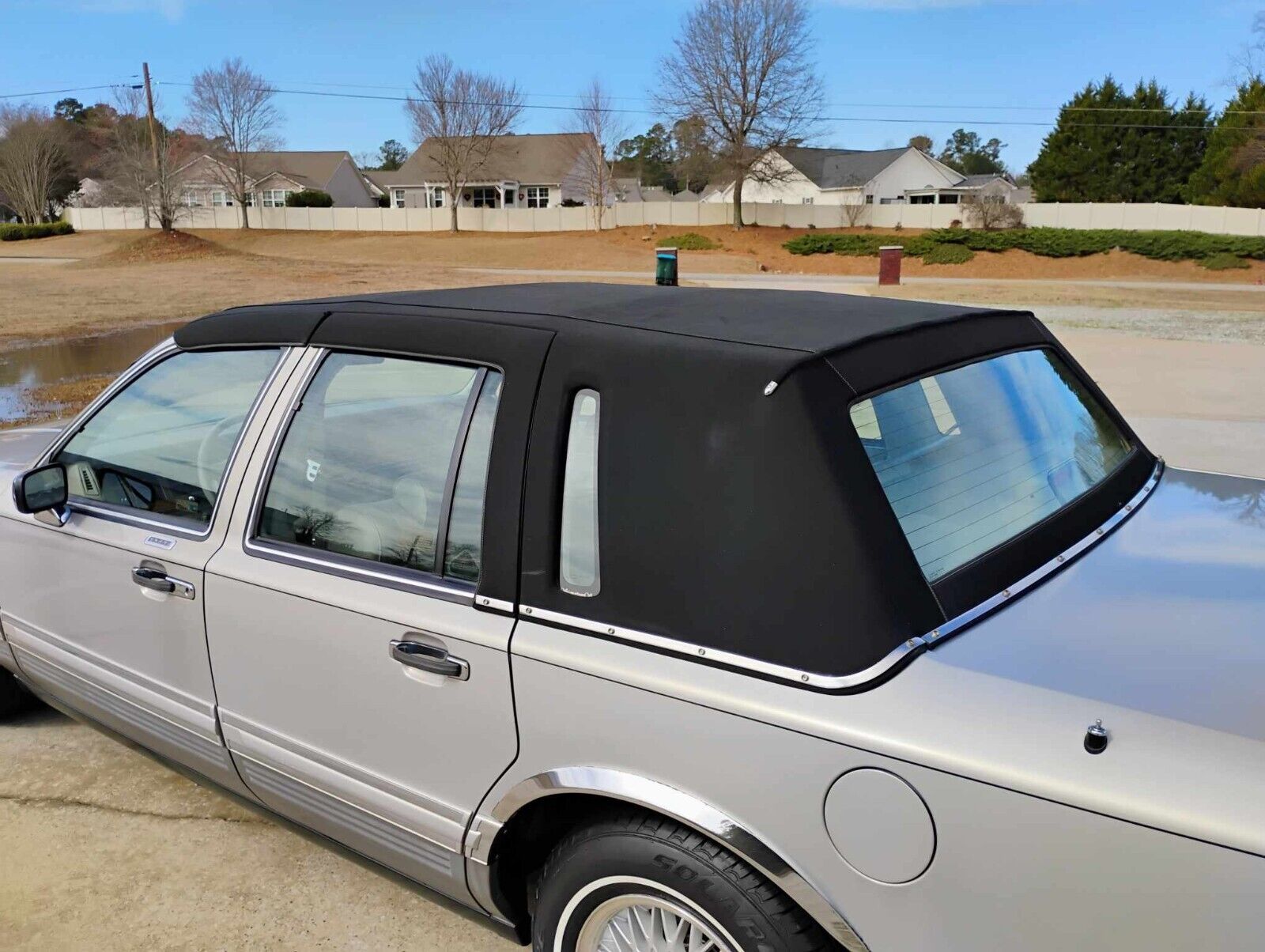 Lincoln-Town-Car-Berline-1991-Silver-Gray-133576-16